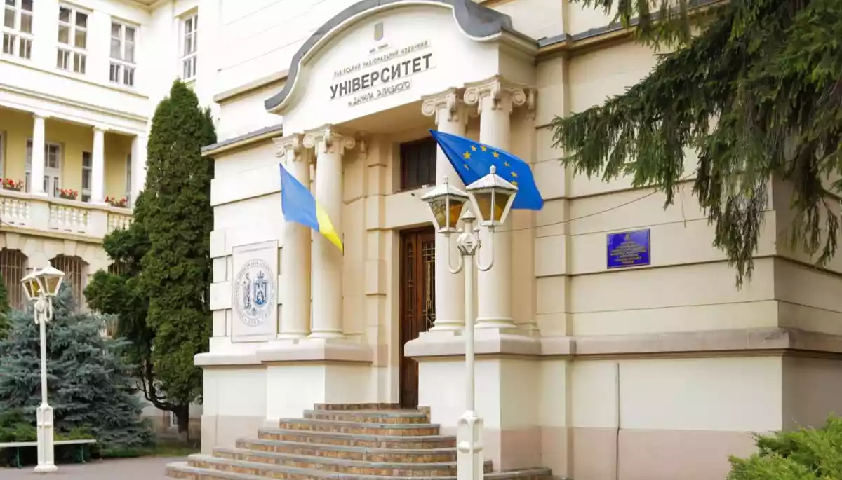 Студенти поскаржилися на образливі жарти керівництва Львівського національного медуніверситету