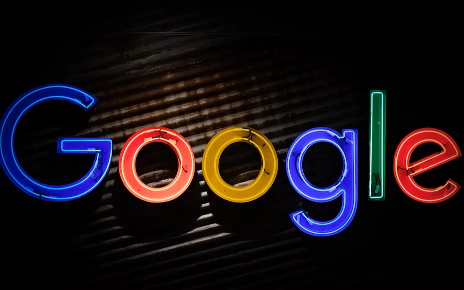 NewsGuard: Google розміщує рекламу відомих брендів на фейкових сайтах, створених чатботами