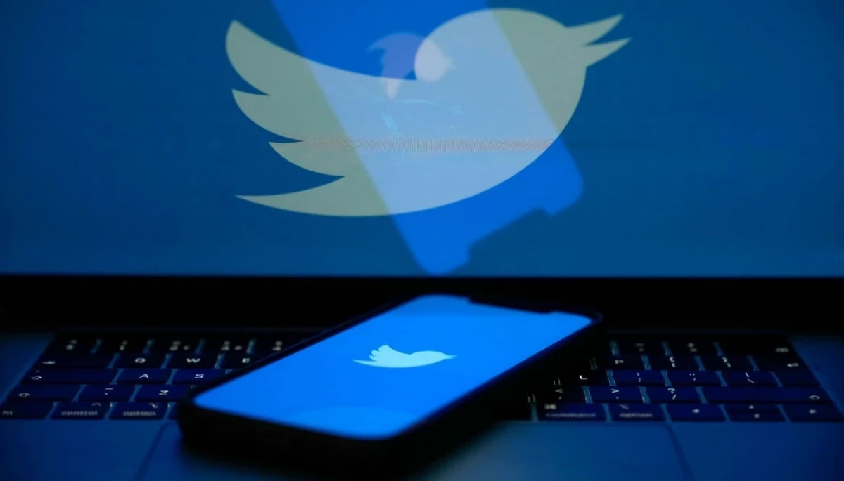 Ілон Маск планує невдовзі змінити логотип Twitter