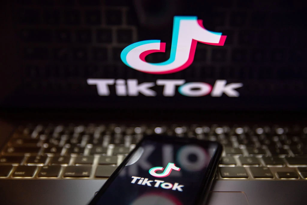 Tiктoк оптимізує інтерфейс для великих екранів
