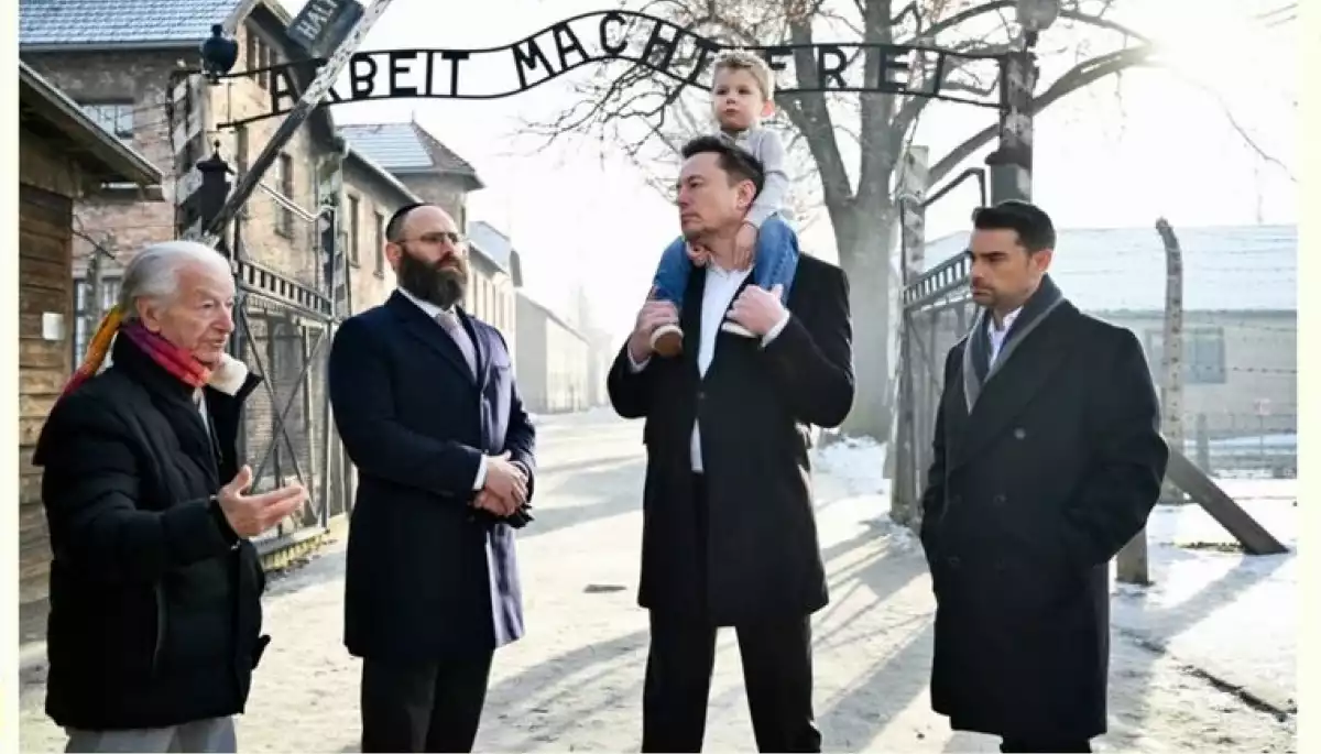 Ілон Маск у Польщі відвідав Освенцим