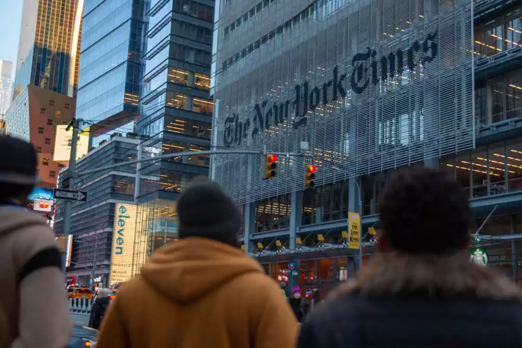 OpenAI звинуватила газету NYT у зумисно неправильному використанні її чатбота ChatGPT