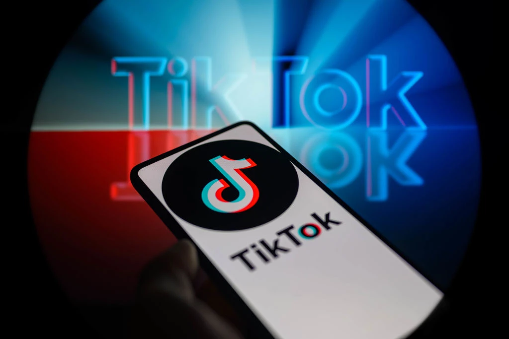 У Киргизстані почали блокувати доступ до соцмережі «ТікТок»