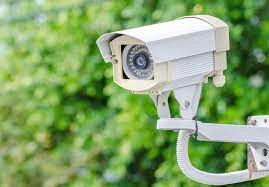 Попри загрози для безпеки, китайські камери спостереження все більше використовують у Східній Європі, зокрема й в Україні