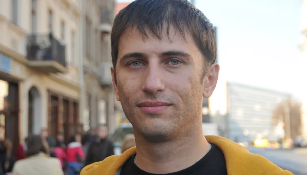 Громадський активіст через суд вимагає від «Apple Україна» пояснити співпрацю з компанією з Білорусі