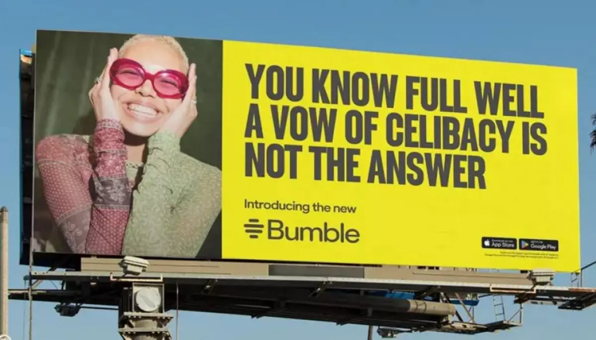 Компанія Bumble перепросила за свої суперечливі білборди про безшлюбність