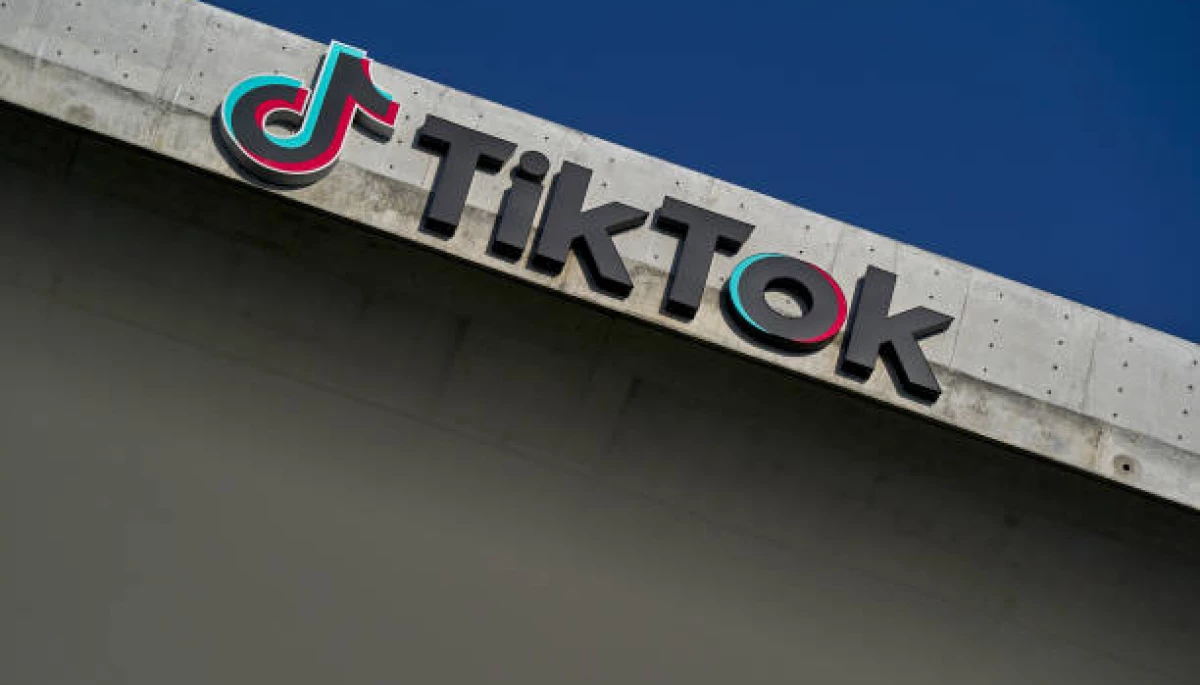 Американський магнат у сфері нерухомості подав заявку на придбання TikTok, — Bloomberg