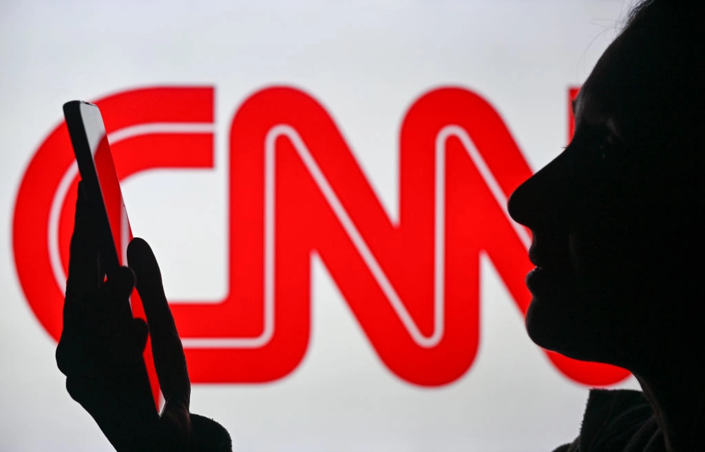 У тіктоці зламали акаунти CNN, Sony та Періс Хілтон