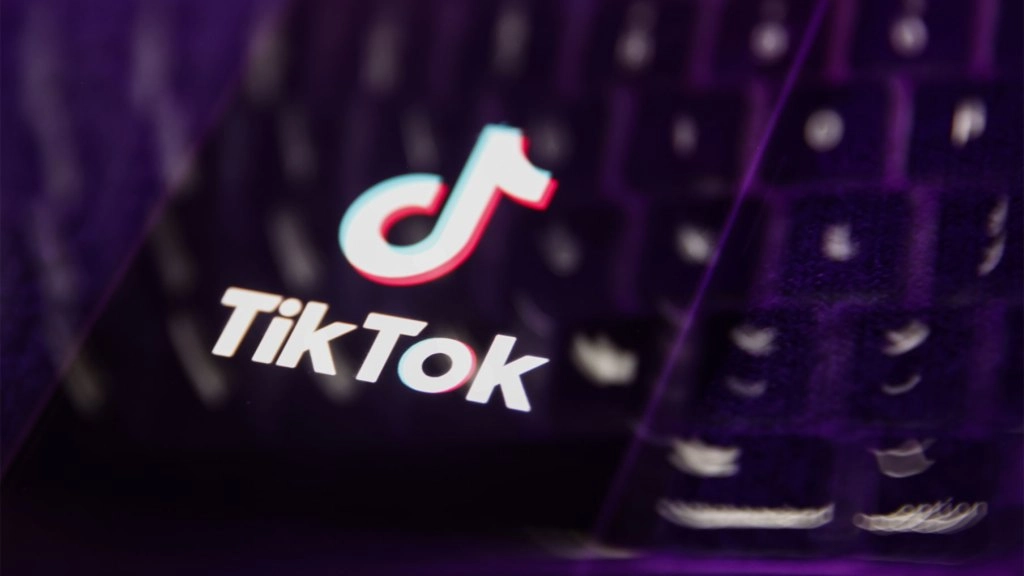 TikTok впроваджує нову функцію для пошуку пісень за допомогою співу