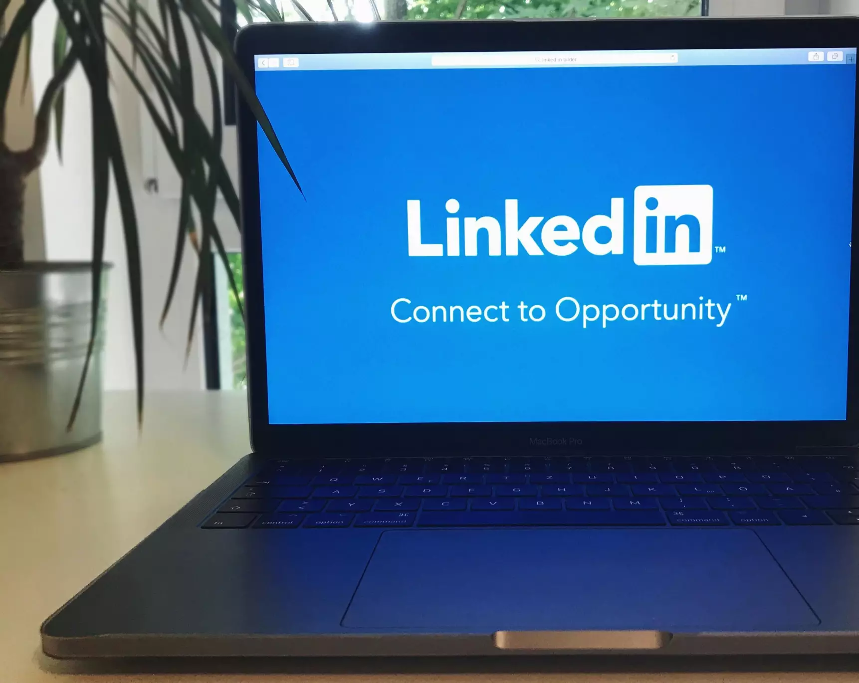 У Євросоюзі LinkedIn оштрафували на 310 мільйонів євро