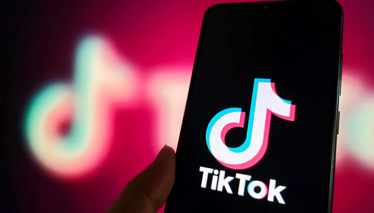 У Франції батьки сімох підлітків подали до суду на TikTok