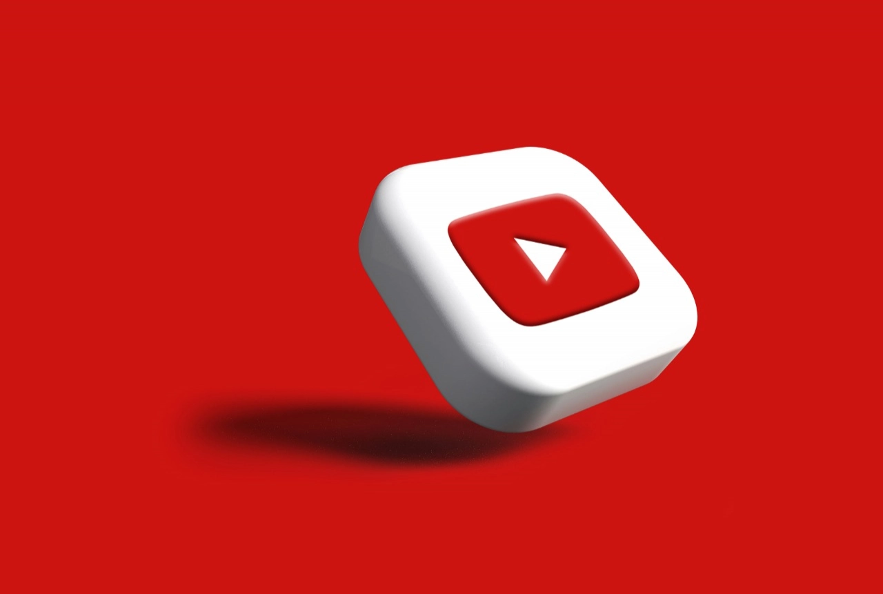 YouTube почав блокувати акаунти в сімейних підписках Premium, якщо користувачі не живуть разом
