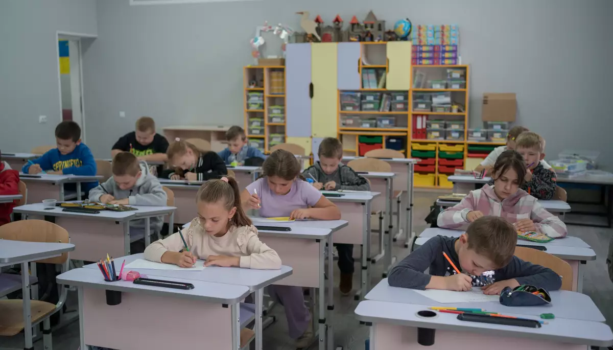 Ukraїner та savED запустили відеопроєкт про відновлення освіти в постраждалих від війни громадах