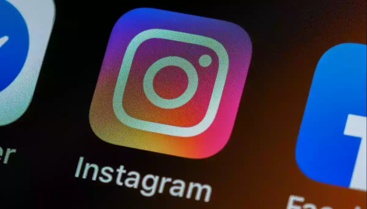 Шахраї виманюють гроші, пропонуючи від імені Meta синю галочку в інстаграмі Шахраї виманюють гроші, пропонуючи від імені Meta синю галочку в інстаграмі