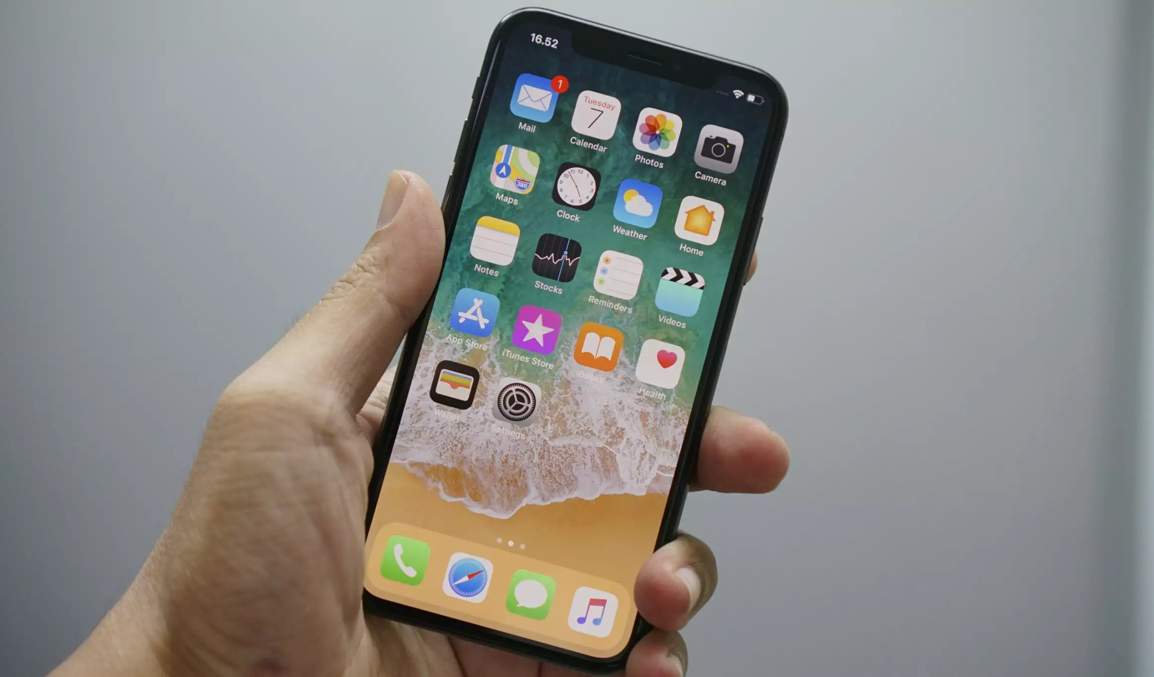 Російські хакери викрадали дані українців за допомогою нового інструменту зламу iPhone