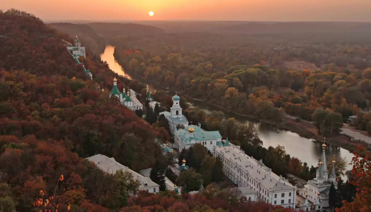 «Вікі любить памʼятки 2025»: фото Святогірської лаври стало найкращою світлиною Донеччини