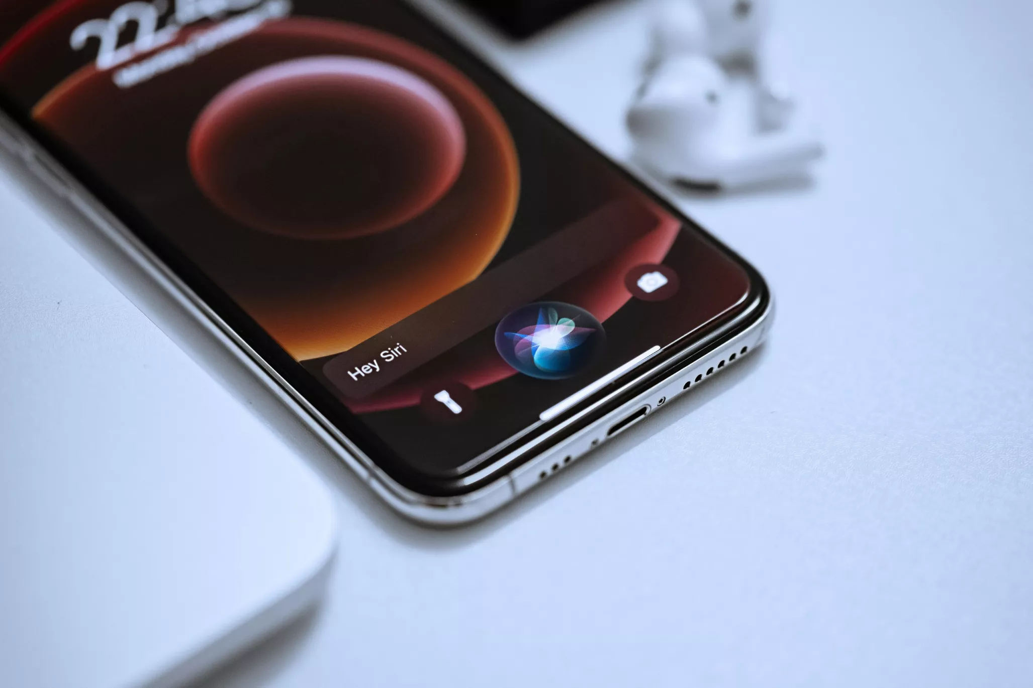 WSJ: Apple веде переговори з видавцями щодо купівлі контенту для нової Siri на базі ШІ