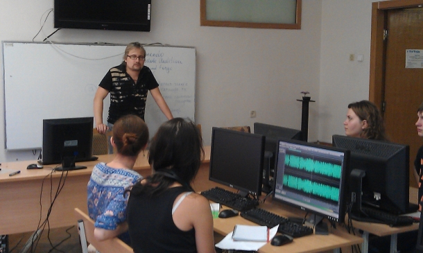 Студентське телерадіомовлення в Україні: вміти чути й бачити інших