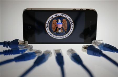 АНБ може стежити навіть за вимкненим iPhone