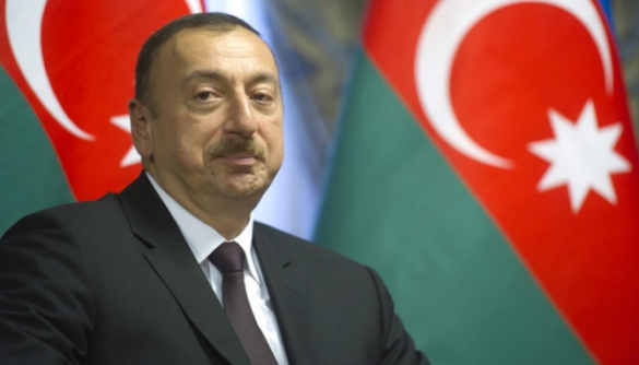 Азербайджанcька влада видворила двох французьких тележурналістів